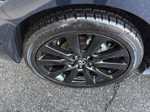 Used 2025 MAZDA MAZDA3 s image 12