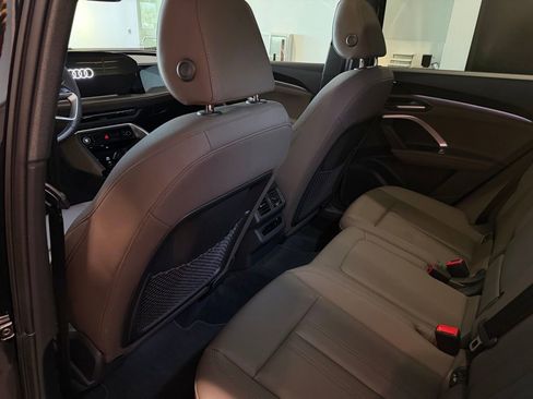 Certified 2025 Audi Q5 2.0T Premium w/ Convenience Package image 25