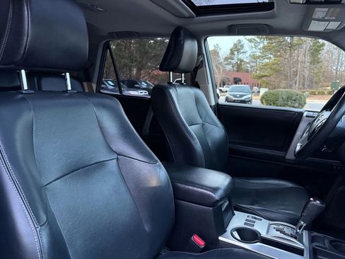 Used 2016 Toyota 4Runner Limited image 29