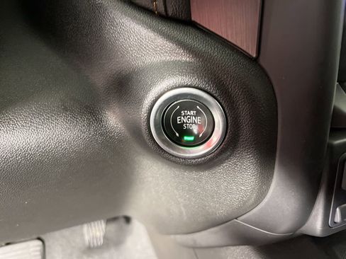 Used 2022 GMC Sierra 1500 AT4 w/ AT4 Preferred Package image 32