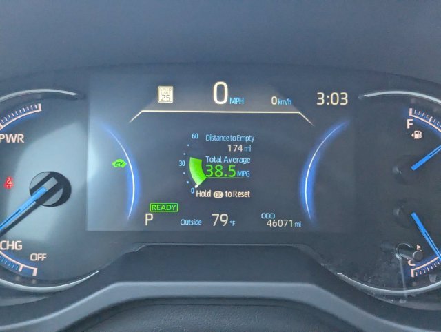 Used 2025 Toyota RAV4 LE AWD/4WD image 26
