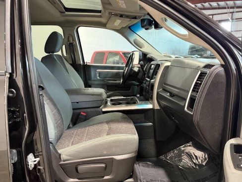 Used 2017 RAM 3500 Big Horn w/ Sport Appearance Group AWD/4WD image 17