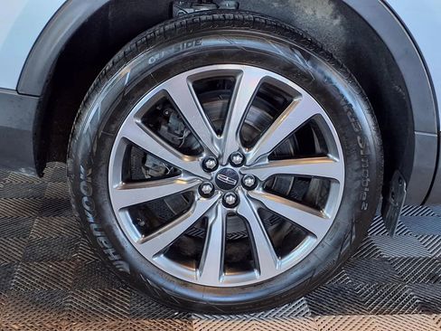 Used 2022 Lincoln Nautilus Reserve image 9