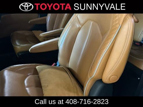 Used 2022 Chrysler Pacifica Pinnacle FWD image 5