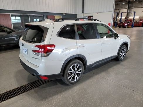 Used 2023 Subaru Forester Limited AWD/4WD image 7