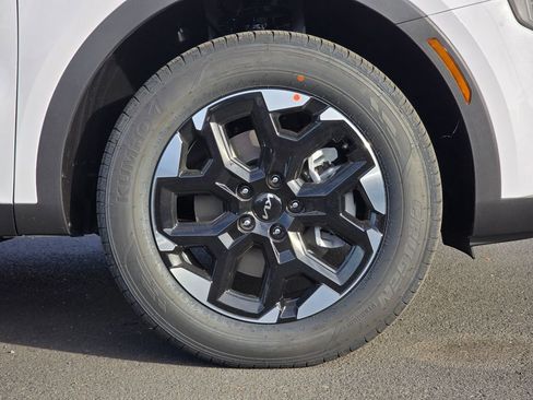 New 2026 Kia Sorento S image 9