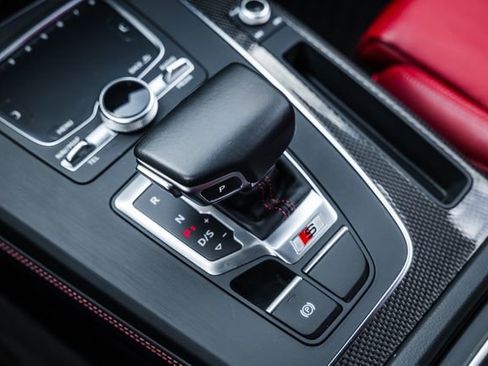 Used 2019 Audi SQ5 Premium Plus w/ Premium Plus Package image 15