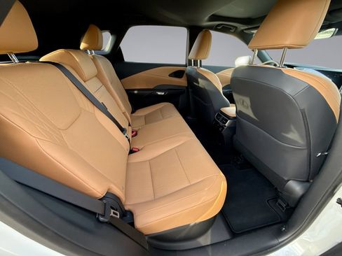 Used 2026 Lexus RX 350 Premium w/ Accessory Package (Z1) FWD image 17