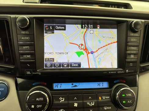 Used 2018 Toyota RAV4 Limited image 15