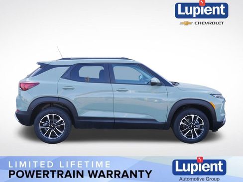 New 2026 Chevrolet TrailBlazer LT w/ Convenience Package image 2