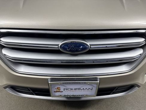 Used 2017 Ford Escape SE image 25