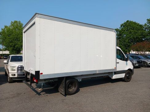 Used 2022 Mercedes-Benz Sprinter 3500 image 6