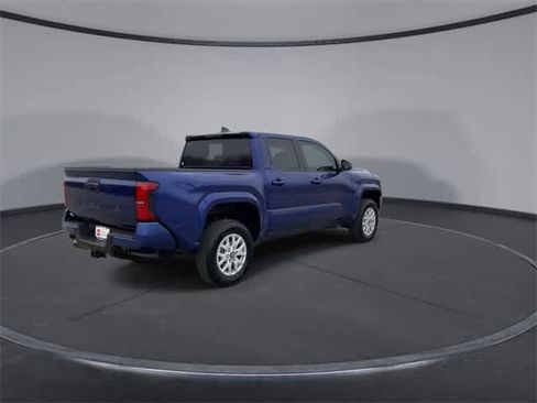 Certified 2025 Toyota Tacoma SR5 image 8