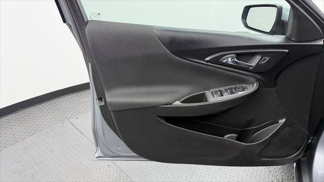 Used 2023 Chevrolet Malibu LT FWD image 13