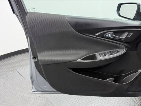 Used 2023 Chevrolet Malibu LT FWD image 13