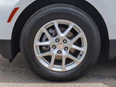 Certified 2023 Chevrolet Equinox LS FWD image 31