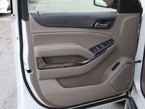 Used 2018 GMC Yukon XL SLT w/ Open Road Package image 15