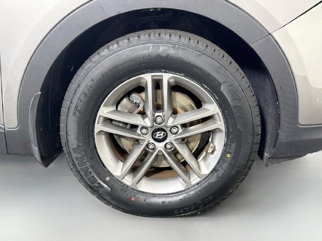 Used 2017 Hyundai Santa Fe Sport AWD/4WD image 30