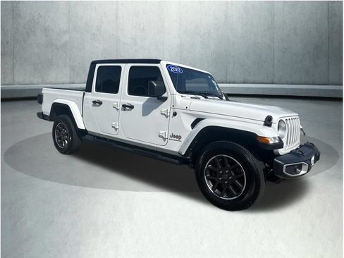 Used 2023 Jeep Gladiator Overland AWD/4WD image 8