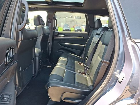 Certified 2020 Jeep Grand Cherokee Overland AWD/4WD image 26