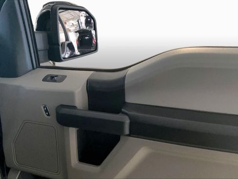 Used 2018 Ford F150 XL w/ Equipment Group 101A Mid RWD image 20