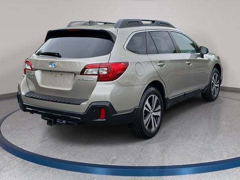 Used 2019 Subaru Outback 2.5i Limited w/ Popular Package #2 AWD/4WD image 5