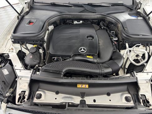 Certified 2022 Mercedes-Benz GLC 300 4MATIC image 11