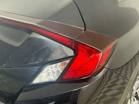 Used 2019 Honda Civic LX image 31