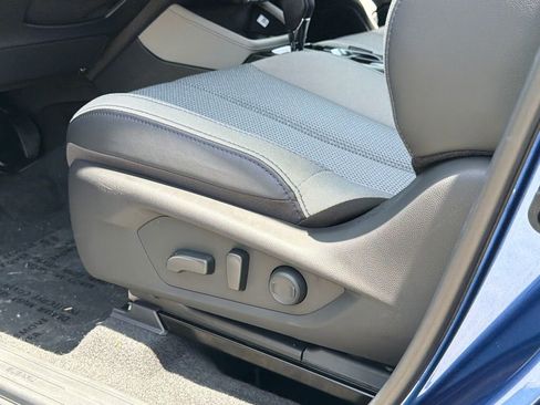 New 2026 Subaru Forester Premium AWD/4WD image 18