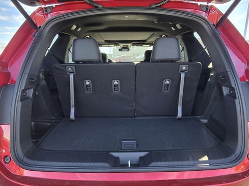 Used 2025 Honda Pilot TrailSport image 23