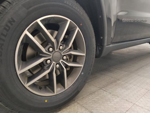 Used 2019 Jeep Grand Cherokee Limited RWD image 31