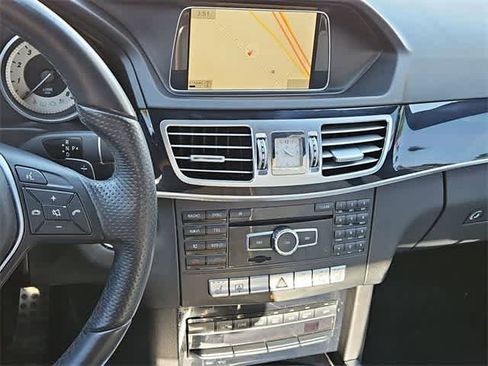 Used 2015 Mercedes-Benz E 350 Sedan image 27