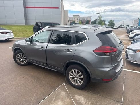 Used 2020 Nissan Rogue SV FWD image 5