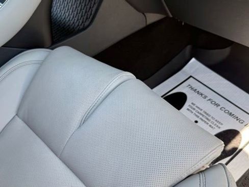 Used 2026 Lincoln Aviator Reserve AWD/4WD image 38