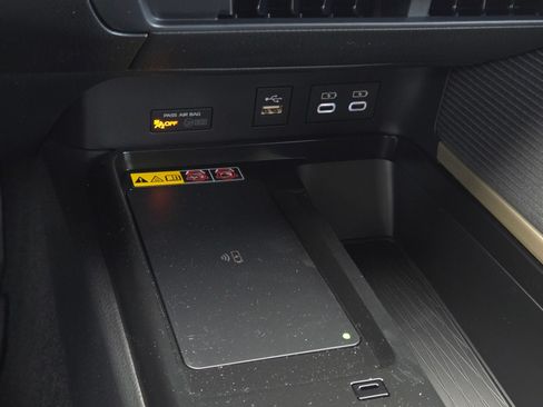 Used 2026 Toyota Camry SE FWD image 18