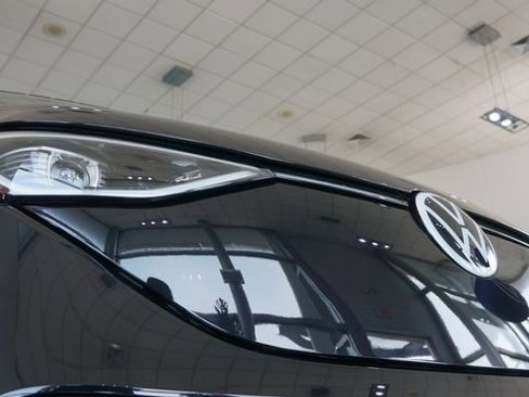 New 2025 Volkswagen ID. Buzz Pro S image 25