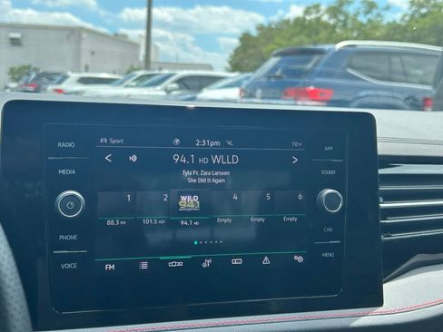 Certified 2025 Volkswagen Jetta GLI Autobahn w/ GLI Black Package FWD image 15