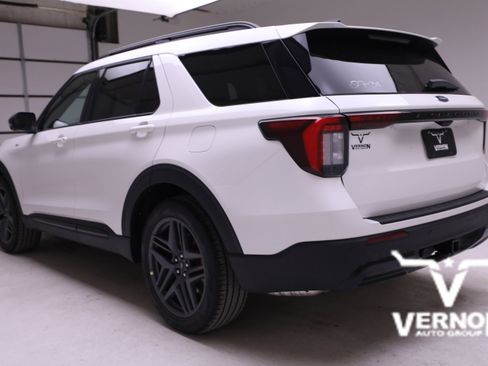New 2025 Ford Explorer ST-Line w/ Premium Package image 3