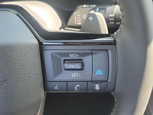 New 2026 Nissan Pathfinder SL w/ SL Premium Package AWD/4WD image 34