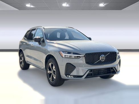 New 2026 Volvo XC60 B5 Core w/ Climate Package AWD/4WD image 7