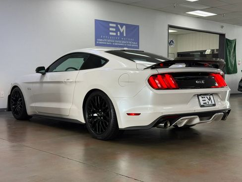 Used 2017 Ford Mustang GT Premium image 8