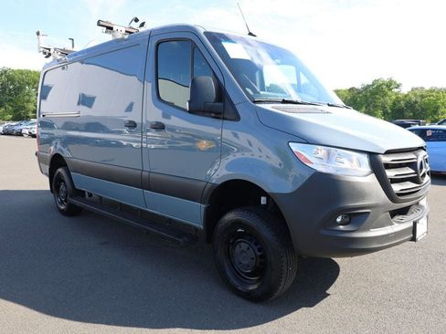 Used 2024 Mercedes-Benz Sprinter 2500 image 7