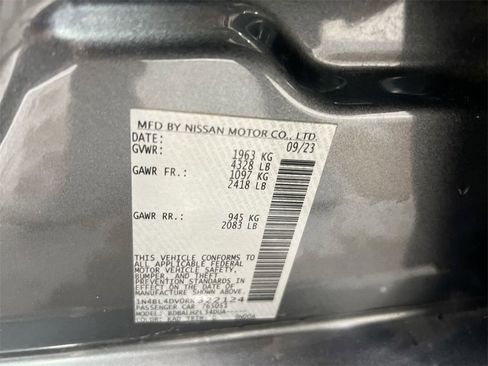 Used 2024 Nissan Altima 2.5 SV image 27