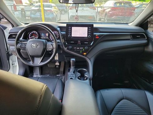 Used 2023 Toyota Camry SE AWD/4WD image 10