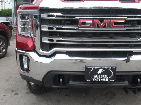 Used 2021 GMC Sierra 2500 SLE w/ SLE Convenience Package AWD/4WD image 3
