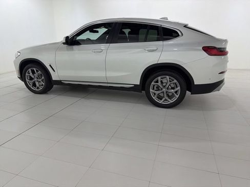 Certified 2023 BMW X4 xDrive30i w/ Premium Package AWD/4WD image 2