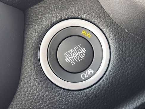 New 2026 RAM 1500 4x4 Crew Cab image 18