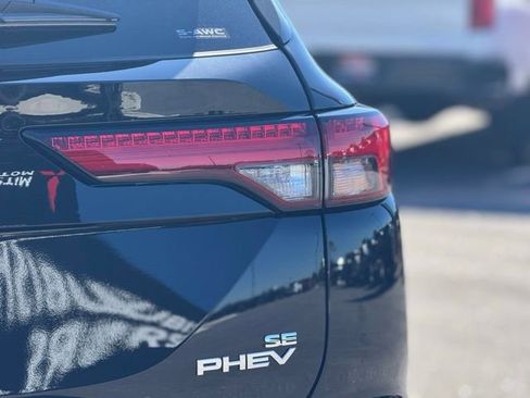 New 2025 Mitsubishi Outlander SE AWD/4WD image 10