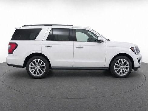 Used 2018 Ford Expedition Max Limited w/ Equipment Group 302A AWD/4WD image 8