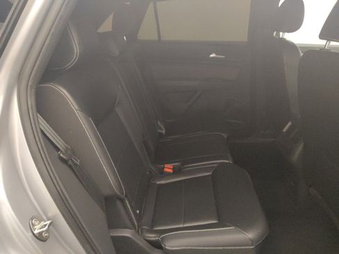 Used 2022 Volkswagen Atlas Cross Sport SE w/ Panoramic Sunroof Package image 19